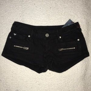 *Brand New* Low-rise Black Shorts